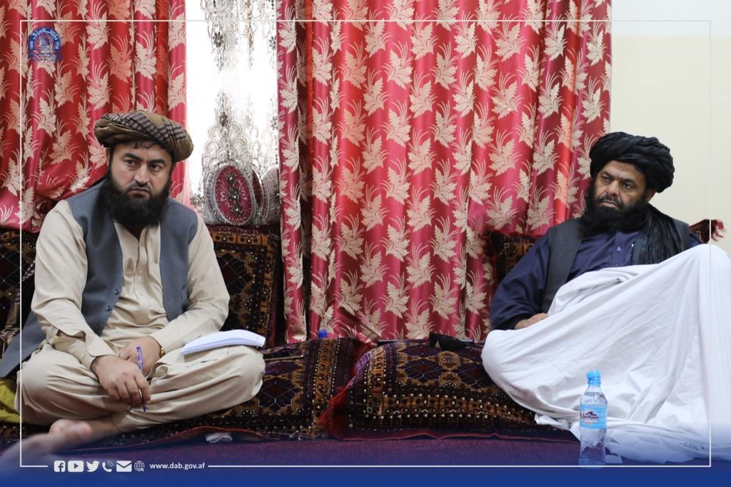 الحاج هدایت الله بدری با مسئولین زون شمال د افغانستان بانک دیدار کرد