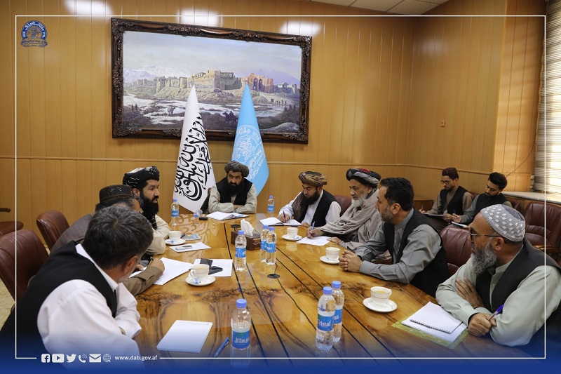 معاون اول د افغانستان بانک نمایندگان صرافان را در تالار شورای عالی ملاقات کرد