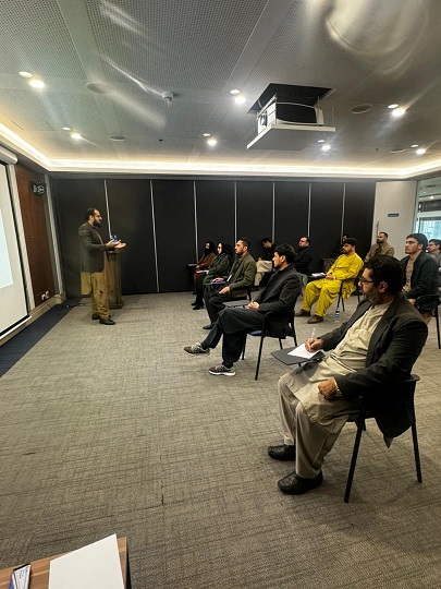 د افغانستان نړیوال بانک کارکوونکو لپاره د مشتریانو د حقونو په هکله روزنیز پروګرام جوړ شو