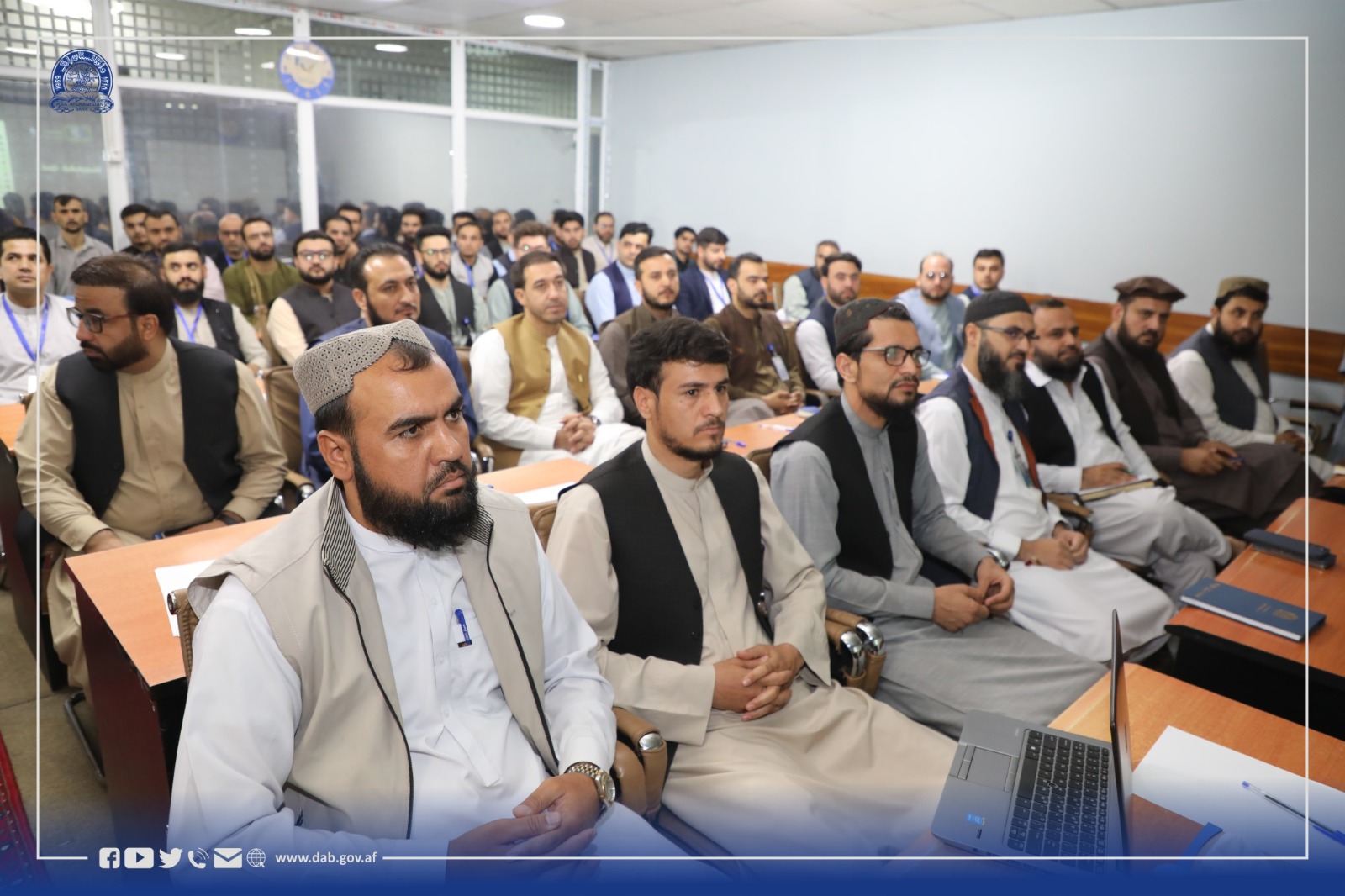ورکشاپ آموزشی پیرامون رعایت حقوق مشتریان سکتور بانکی برای کارمندان عملیاتی افغان یونایتد بانک دایر گردید